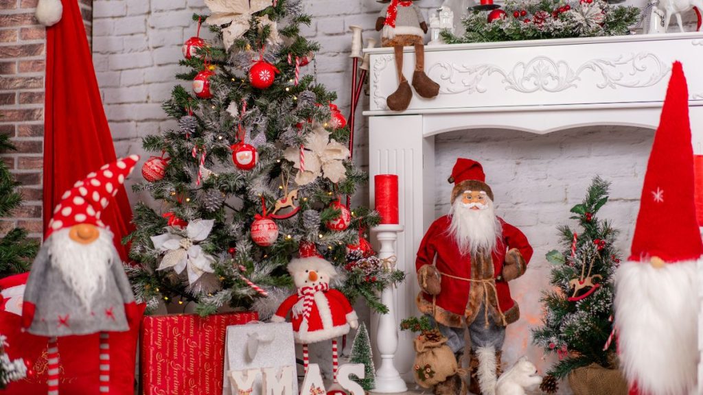 16 Best Places to Buy Cheap Christmas Decorations