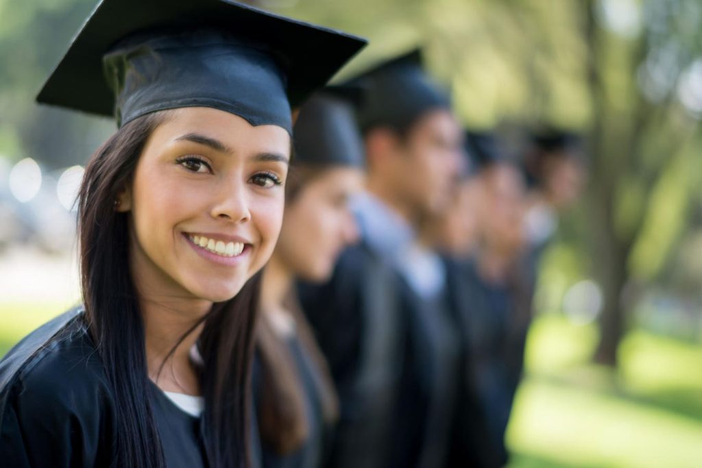 Why The FAFSA Can’t Be A Barrier To Latinos Pursuing Higher Education