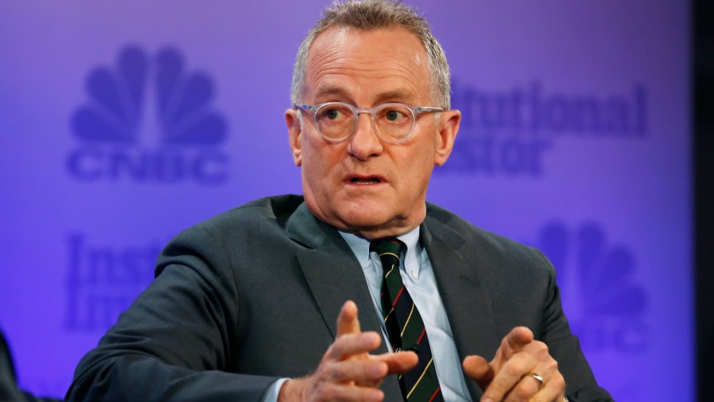 Howard Marks sees cautionary signs of bubble, points to high valuation