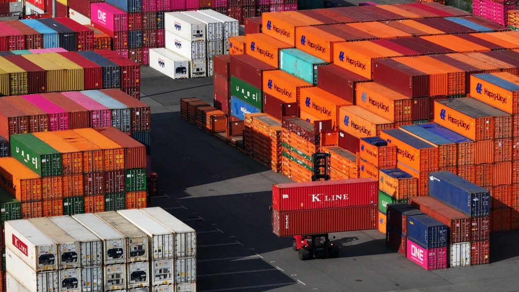 Trump said tariff revenue could replace income tax. What economists say