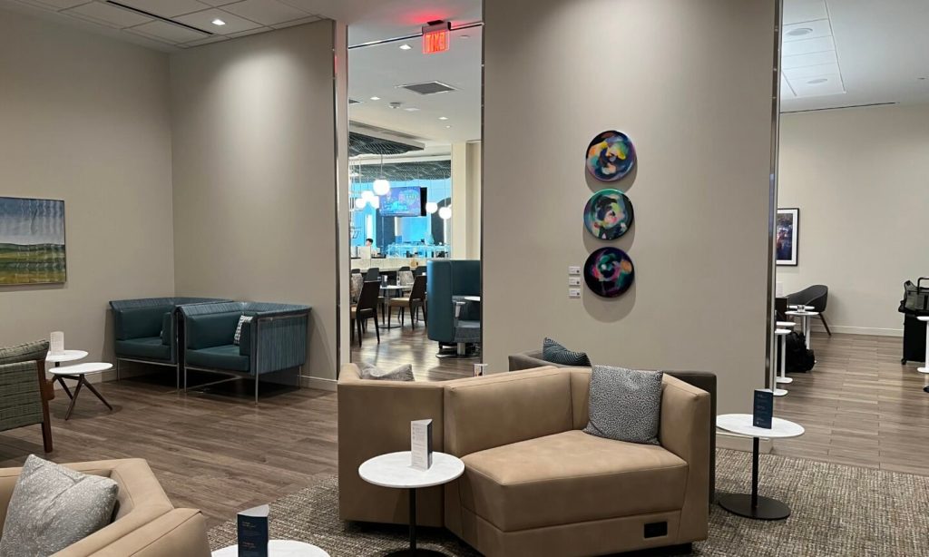 Kansas City MCI Airport Lounges: What to Know