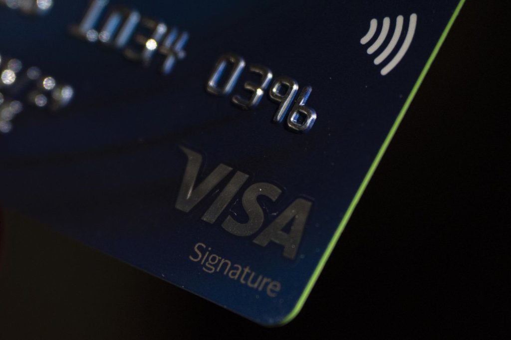 Equifax report says 1.4M consumers missed a credit payment in Q1