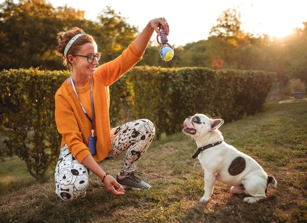 Volunteering in Retirement: 6 Tips for Making an Impact