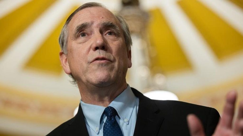 GOP Efforts To Repeal Student Loan Repayment Plans May Be In Real Trouble