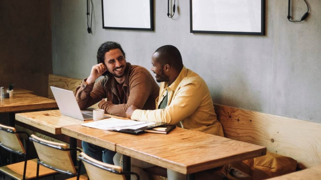 8 ways to get free financial advice