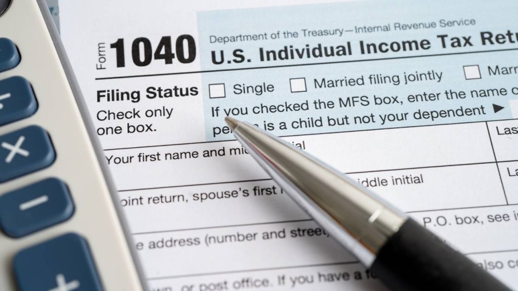 What is a tax advisor? A pro to optimize your taxes What is a tax advisor? A pro to optimize your taxes