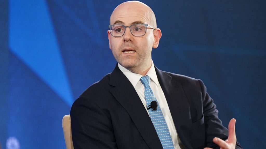 Fed’s Miran sees China trade tensions as a further reason for quick interest rate cuts