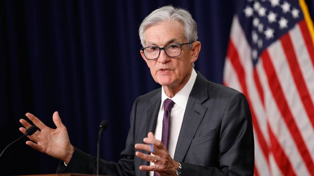 Survey: Experts see the 10-year Treasury hovering around 4% a year from now despite recession fears