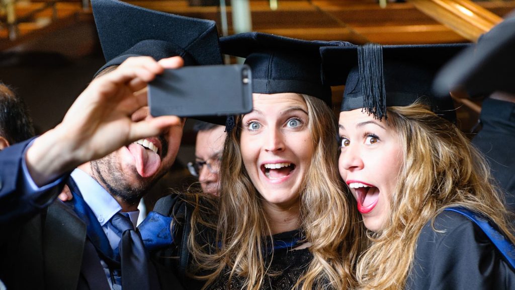 How to graduate college with little to no student loans How to graduate college with little to no student loans