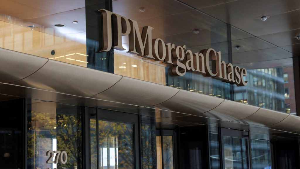 JPMorgan Chase wins fight with fintech firms over fees