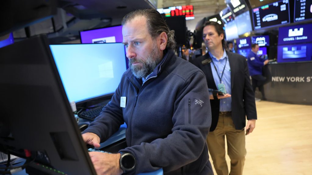 How to use the tax-loss selling occurring now to pick up quality stocks on the cheap How to use the tax-loss selling occurring now to pick up quality stocks on the cheap