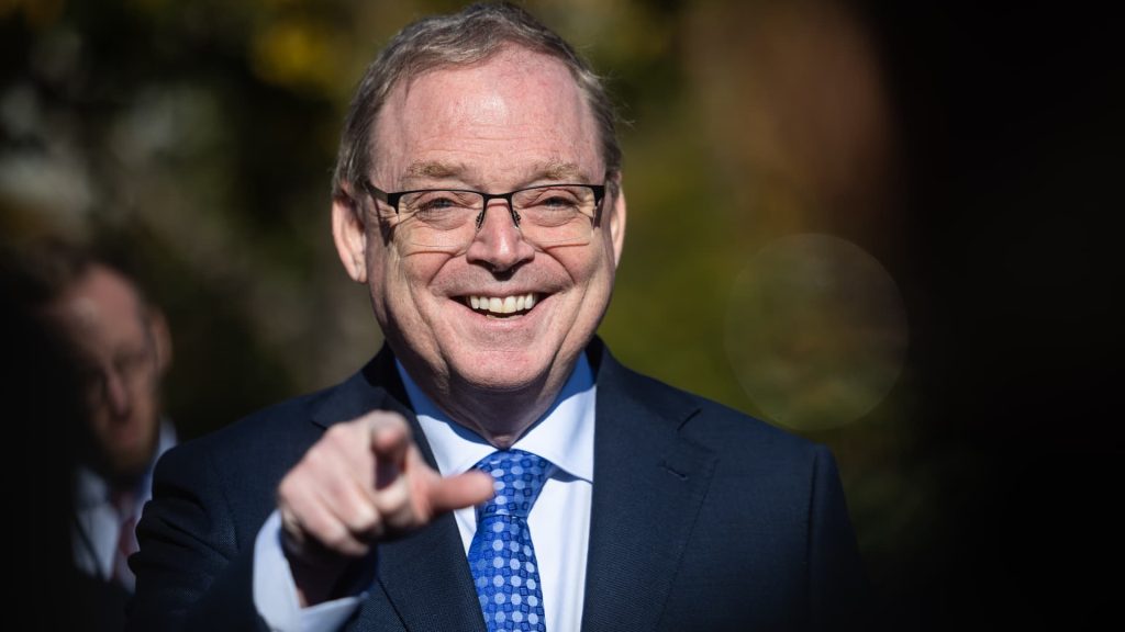 As regime change looms at the Fed, one candidate emerges as frontrunner for chair As regime change looms at the Fed, one candidate emerges as frontrunner for chair