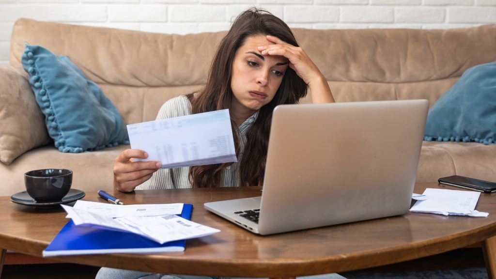 What a missed payment does to your credit score