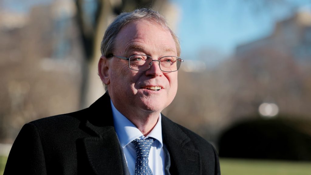 Trump will use other tariff authorities to get to ‘same place’ if Supreme Court rules against him: Hassett