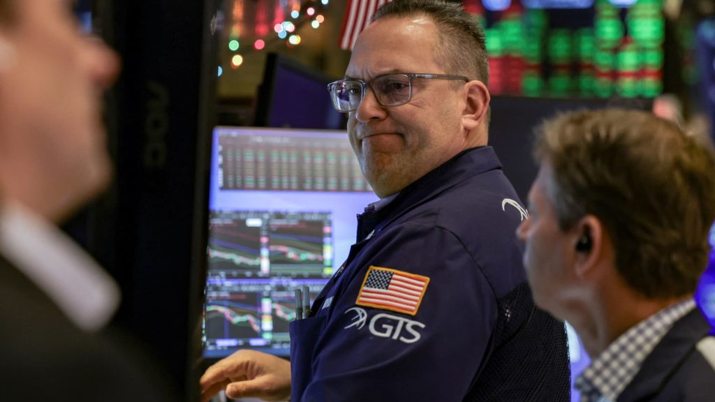 U.S. stocks show little reaction to Trump’s extraordinary Venezuela action. Why investors see a bull case