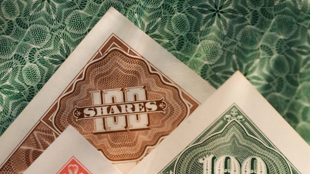 Stocks vs. bonds: Which is a better choice for you?