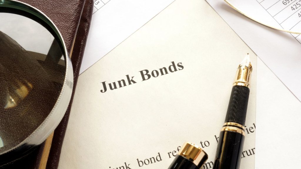 Junk bonds: Risks, rewards and how to invest in them