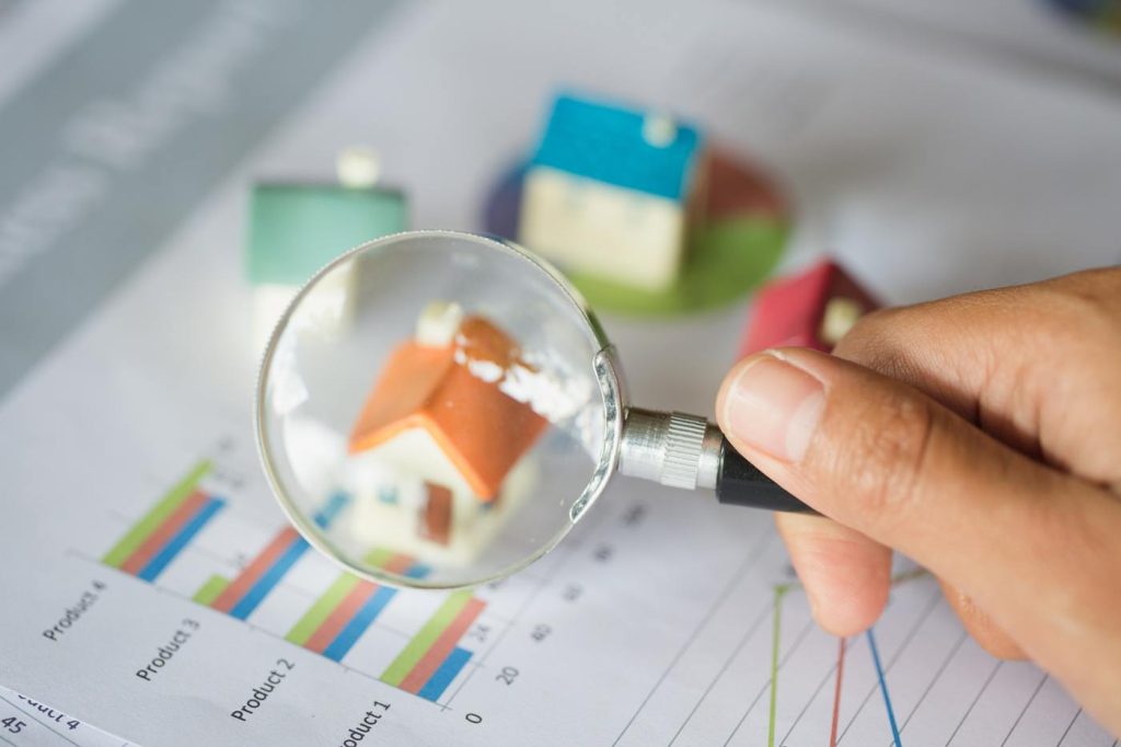 Variable-rate mortgages regain popularity as Morningstar flags rising risks Variable-rate mortgages regain popularity as Morningstar flags rising risks