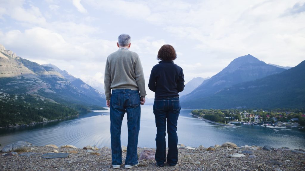 Belle Burden’s ‘Strangers’ highlights financial red flags for women Belle Burden’s ‘Strangers’ highlights financial red flags for women