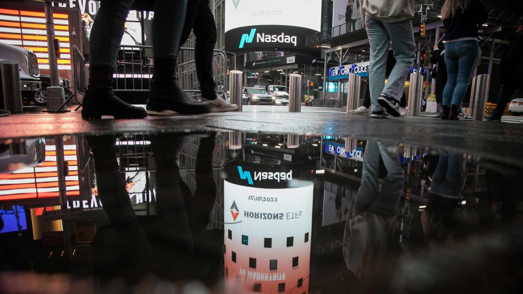 Dividend stocks are catching up to tech stocks on key earnings metric Dividend stocks are catching up to tech stocks on key earnings metric