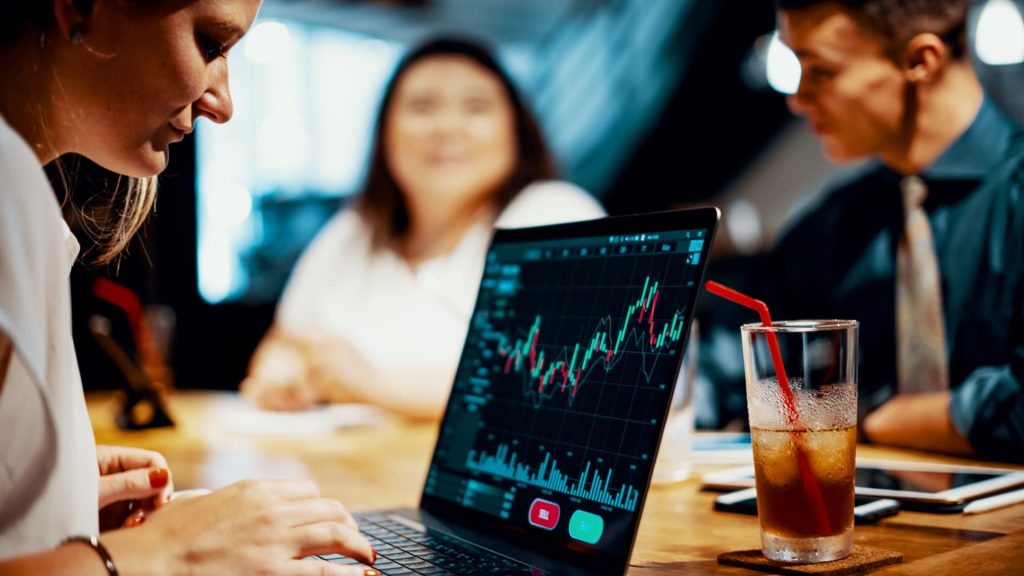 How investors can approach markets’ ‘choppy, bumpy ride’: analyst