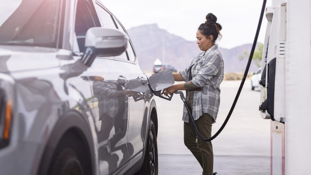 Gas prices should soon start easing if ceasefire holds, analysts say Gas prices should soon start easing if ceasefire holds, analysts say